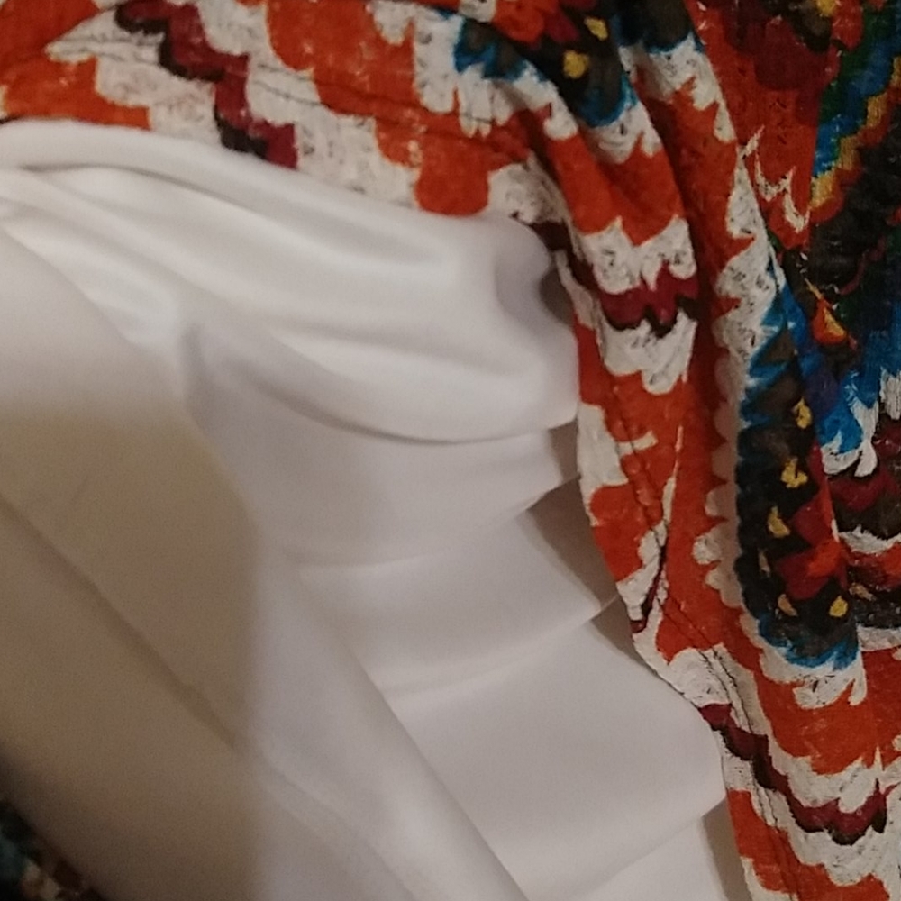 Top - Picture 2 of 4